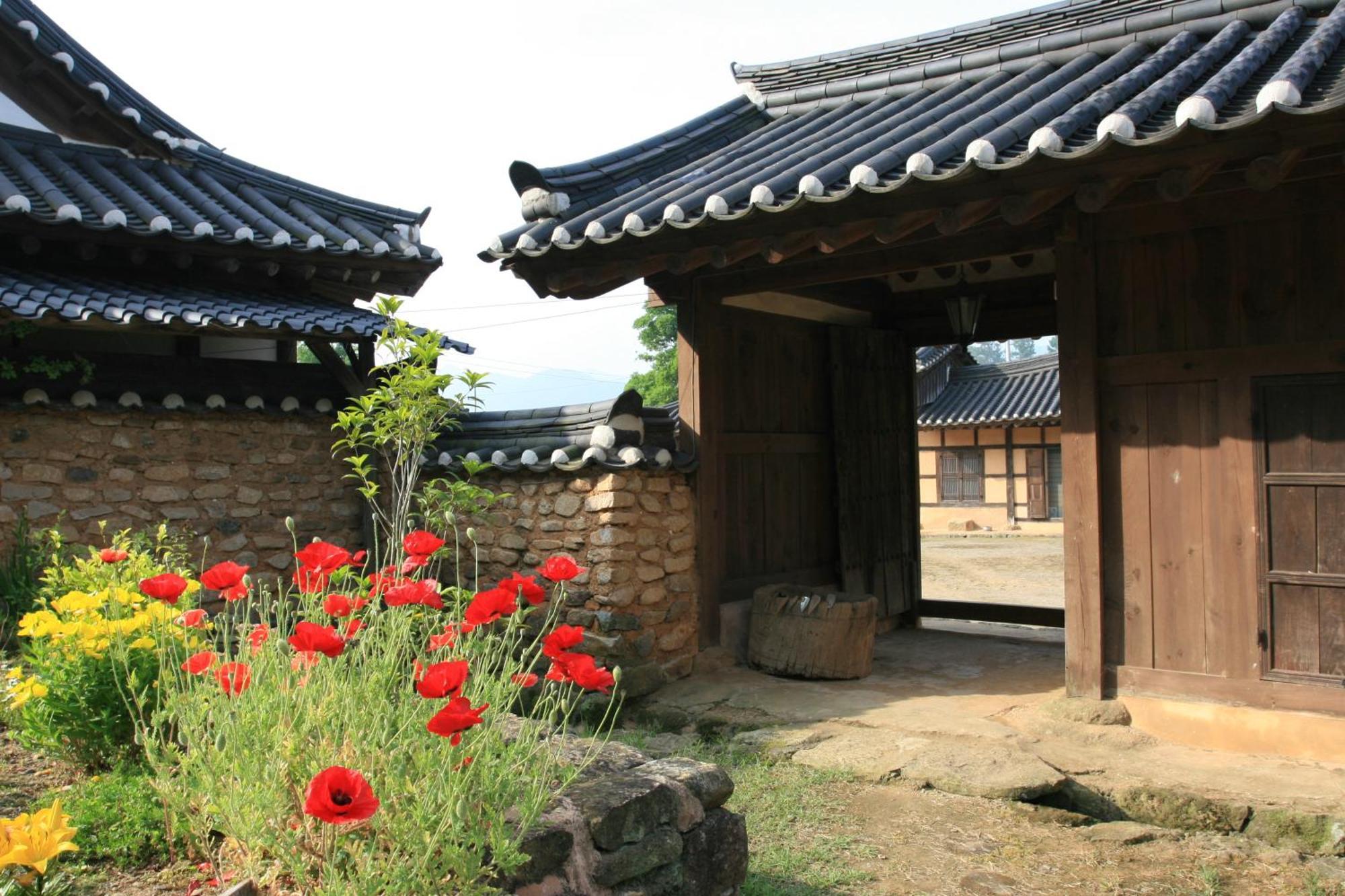 Jinrae Lee'S Traditional House Boseong Exterior photo