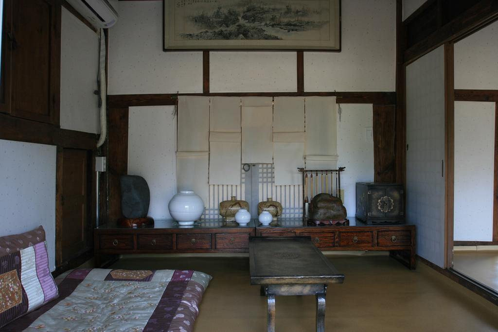 Jinrae Lee'S Traditional House Boseong Exterior photo