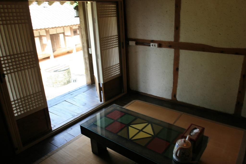 Jinrae Lee'S Traditional House Boseong Exterior photo