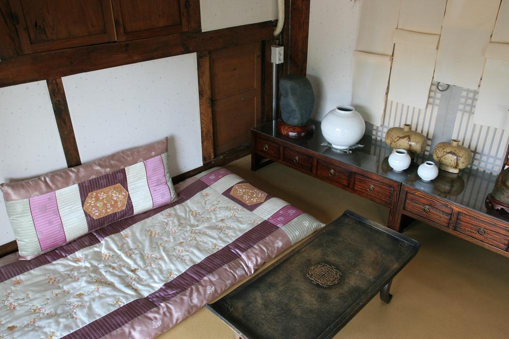 Jinrae Lee'S Traditional House Boseong Exterior photo